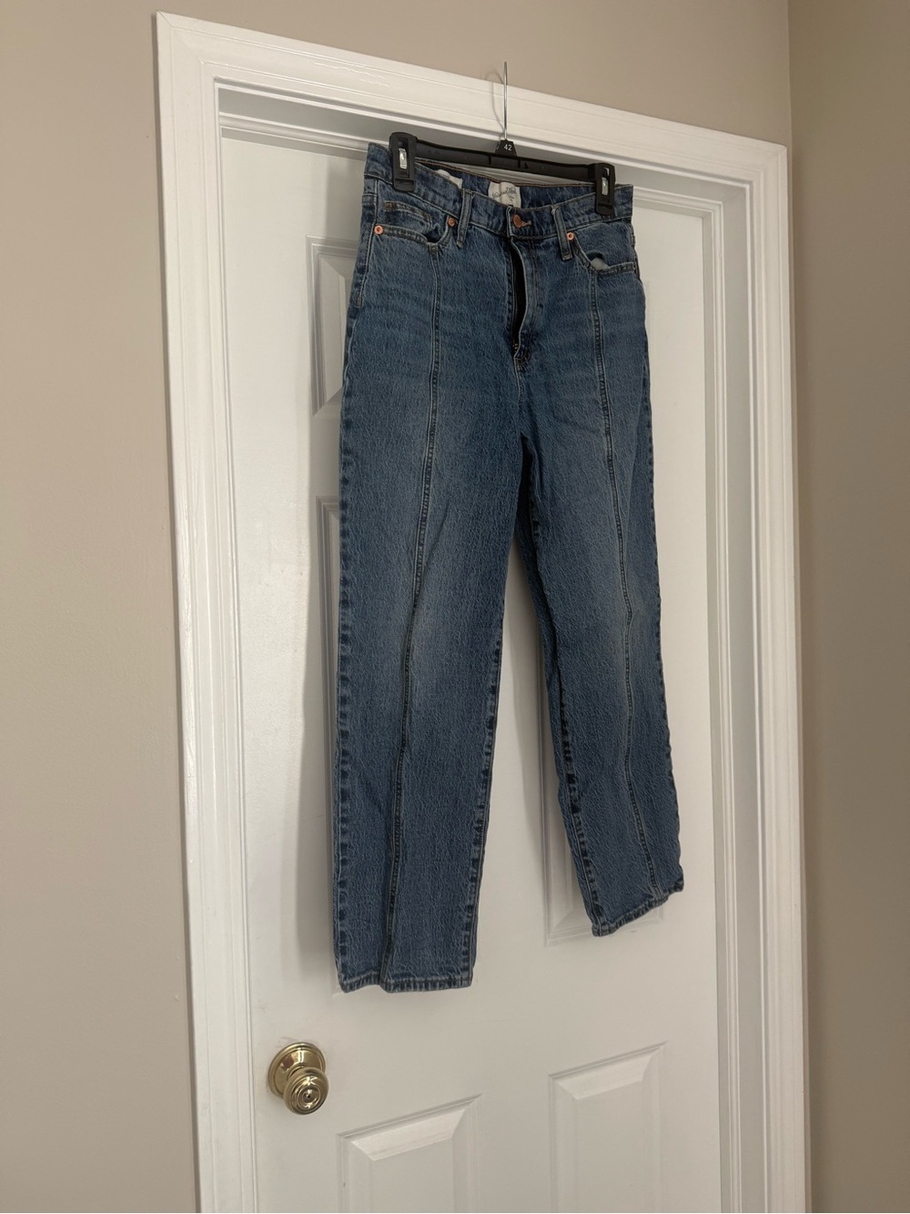 Classic High-Rise Blue Women’s Jeans Size 6